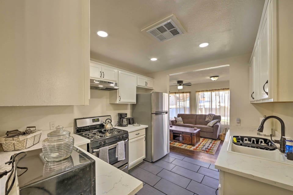 Kitchen | Toaster | Drip Coffee Maker | Blender | Tea Kettle