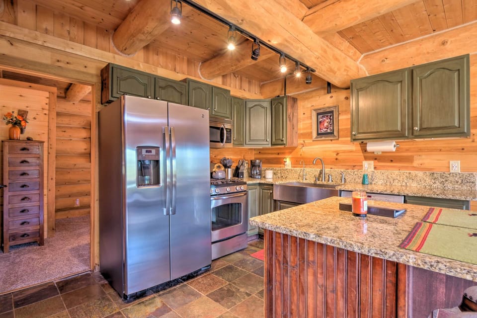Kitchen | Farmhouse Sink | Crockpot