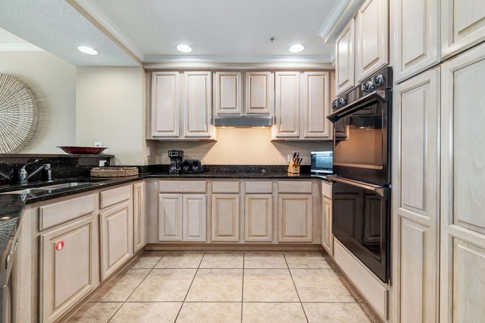 Large kitchen