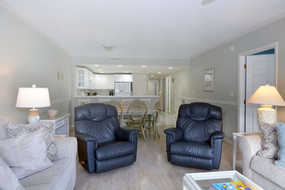 LIVING-AREA