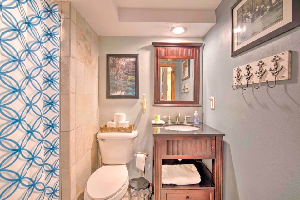Full Bathroom