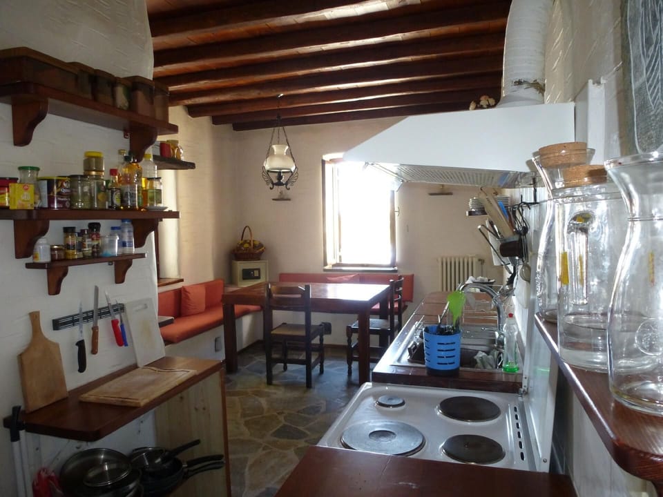 Kitchen area
