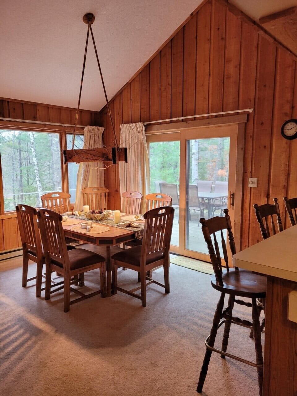 main level dining room area