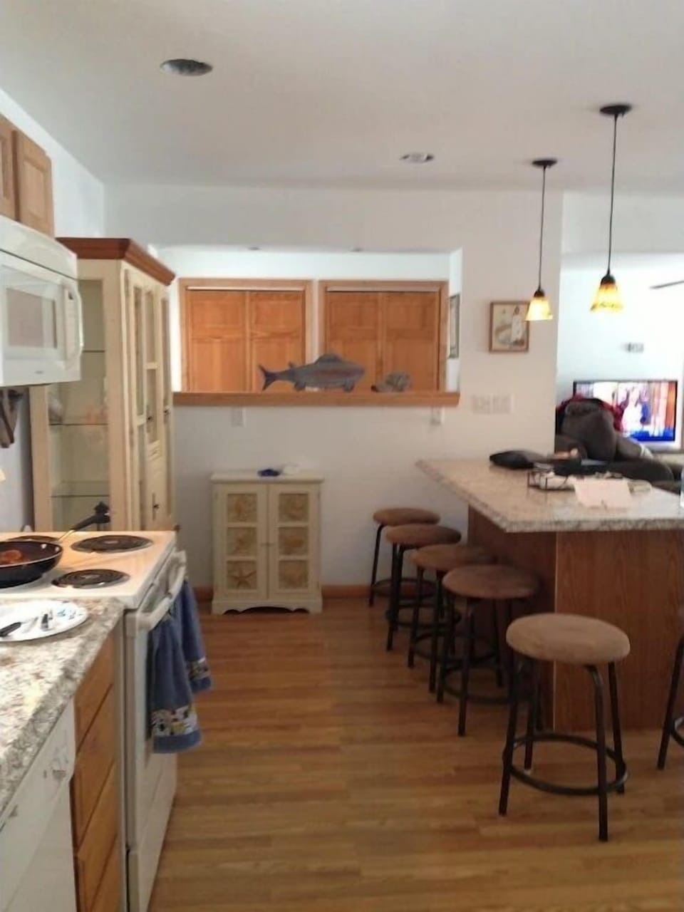 Breakfast bar area