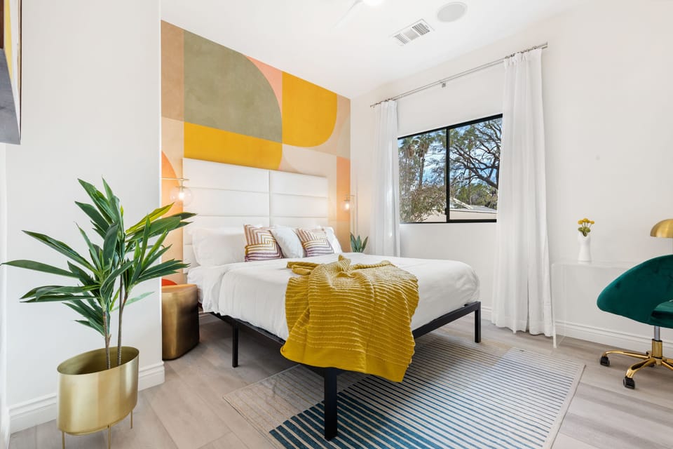 Guest bedroom 2