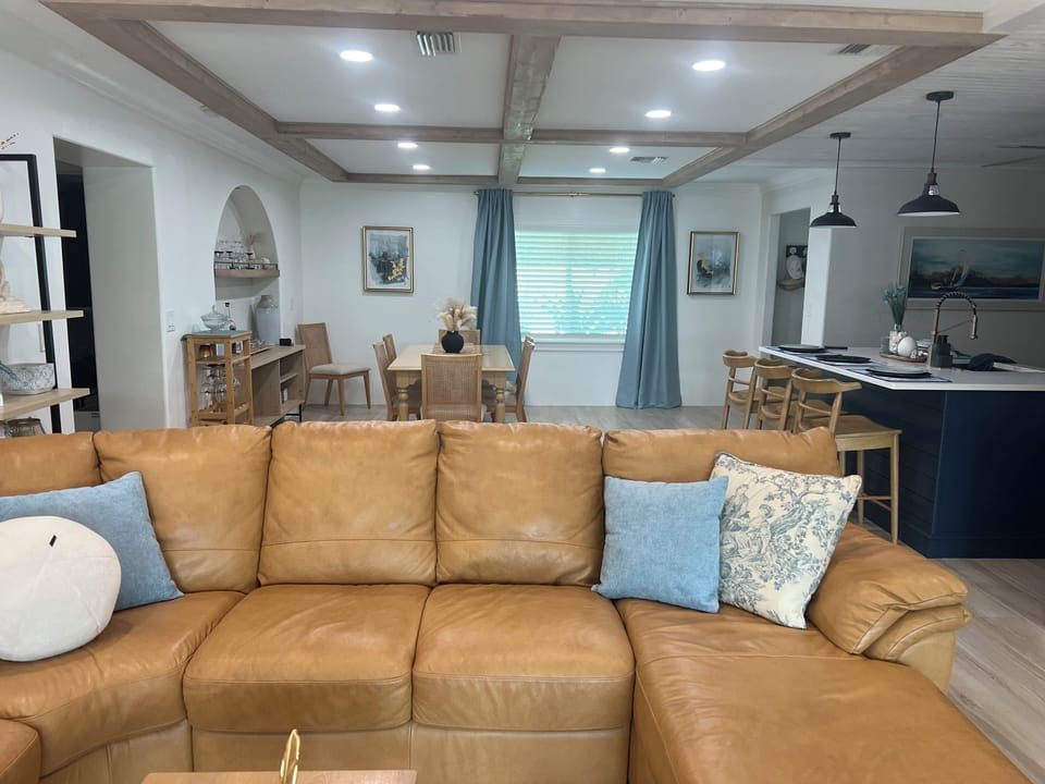 Open space! Living room