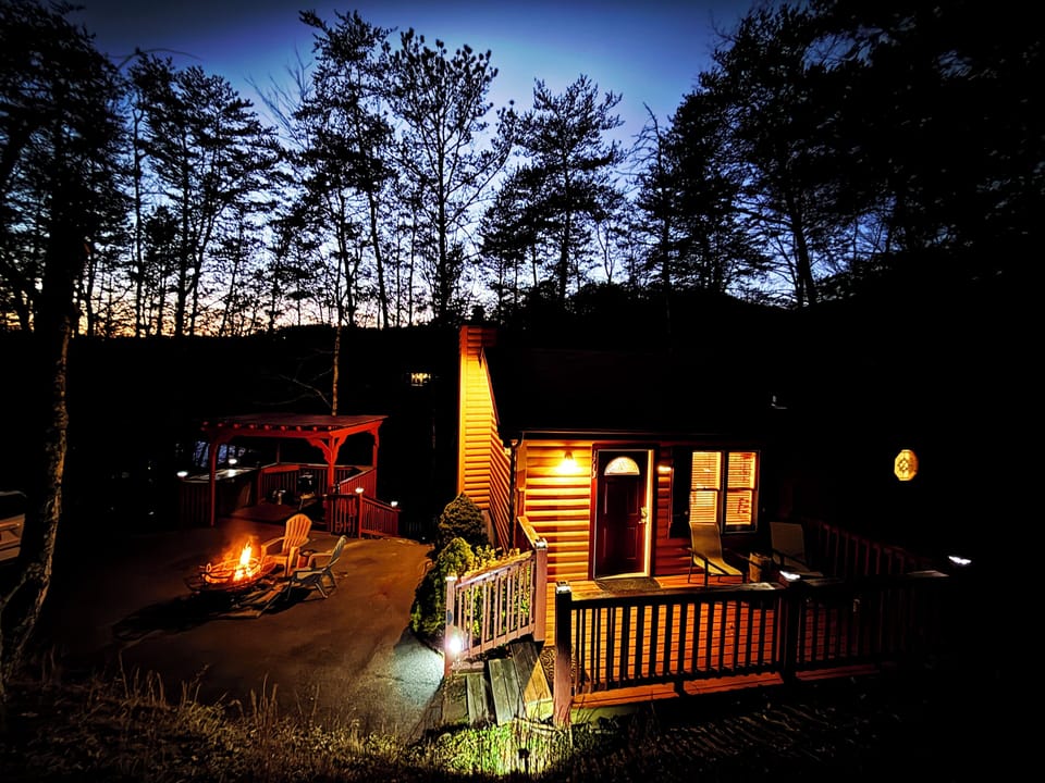 Night time is the right time for a fire pit session 