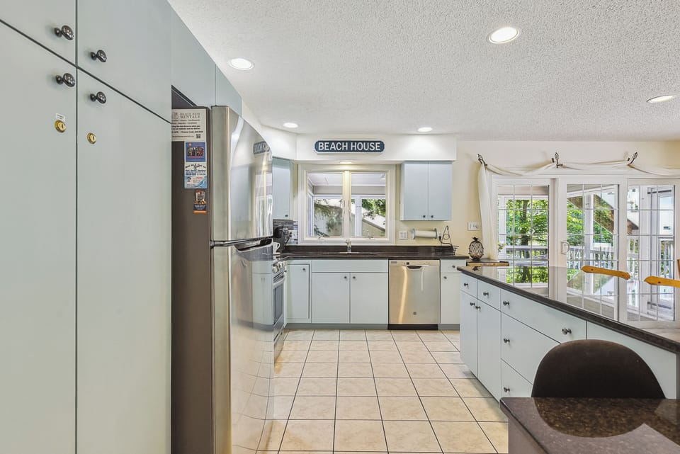 Main Level,Kitchen,