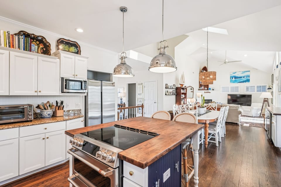 Main Level,Kitchen,
