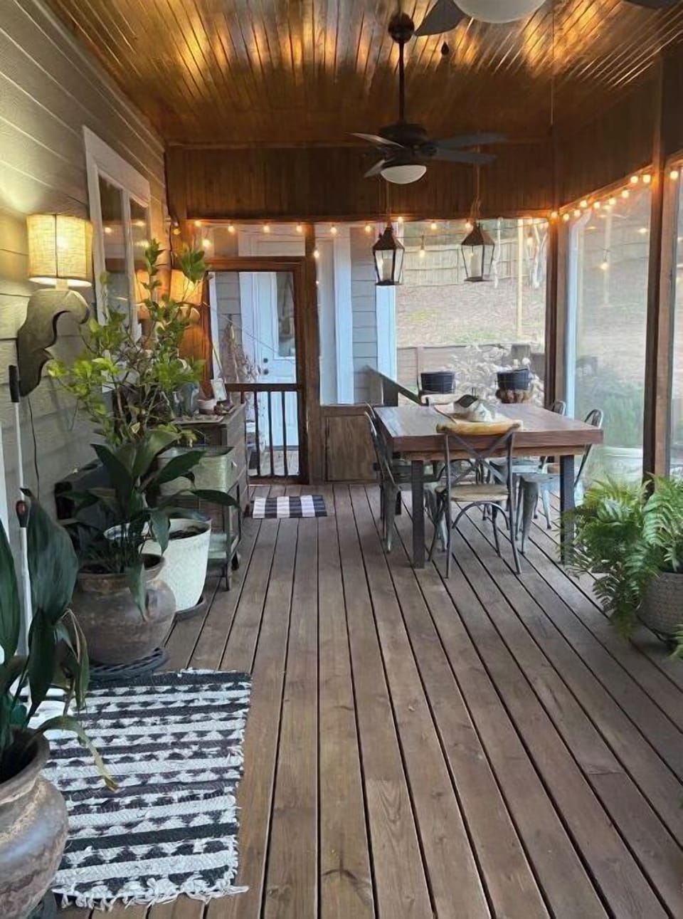 Outdoor dining