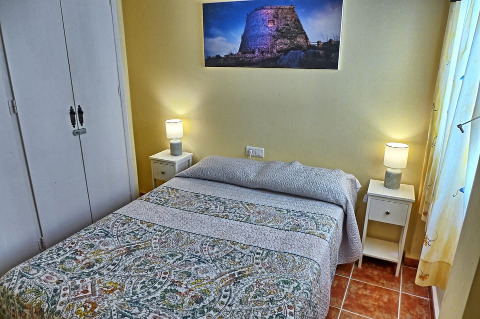 Bedroom 4 with double bed and window with internal views