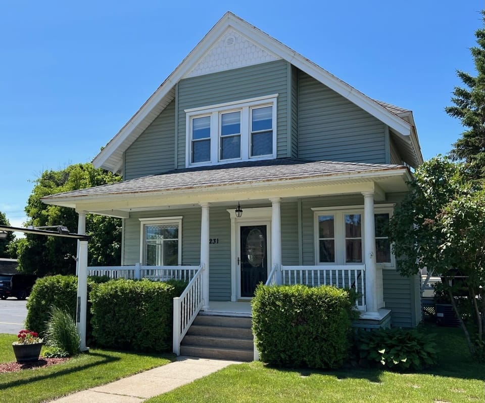 231 W. Munising Ave.
