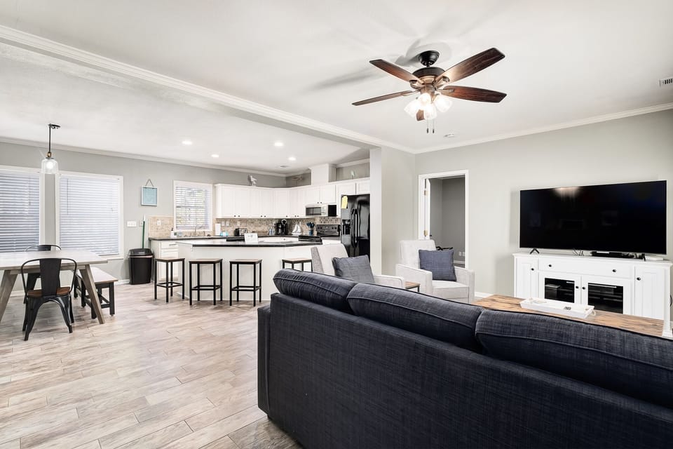 Large Living Area