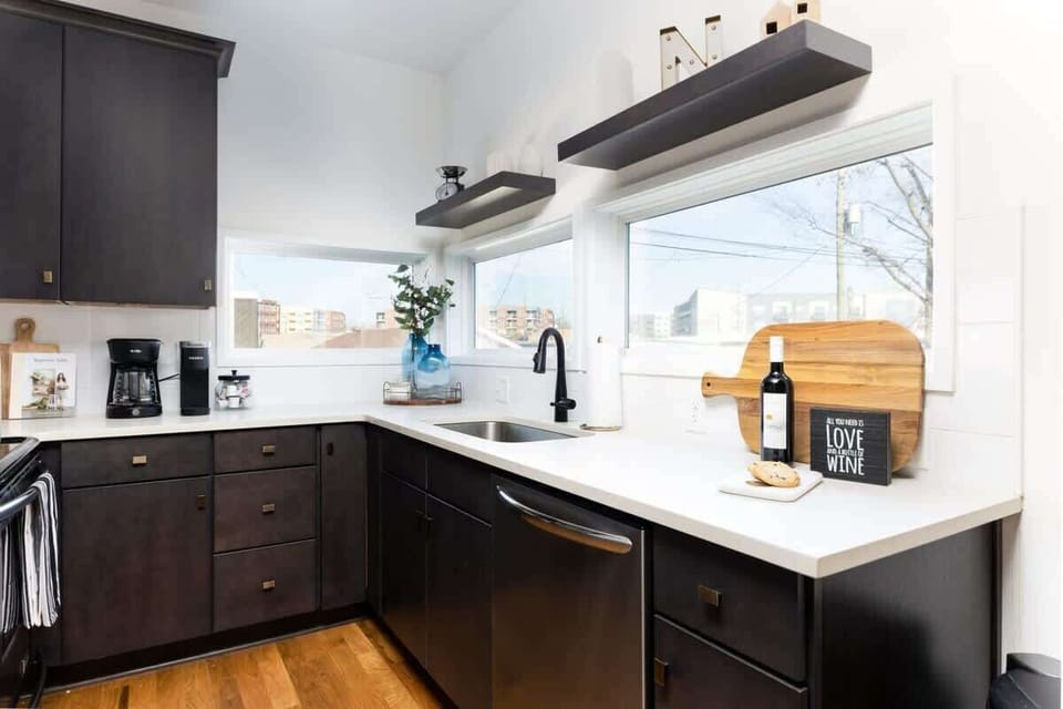 Fully Equipped Kitchen!