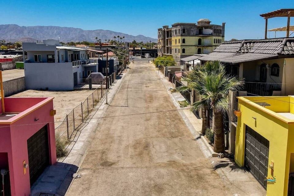 Casey's Condo 4 is located at the end of a private road  — offering a quiet setting just steps from the beach and two blocks from the Malecon.