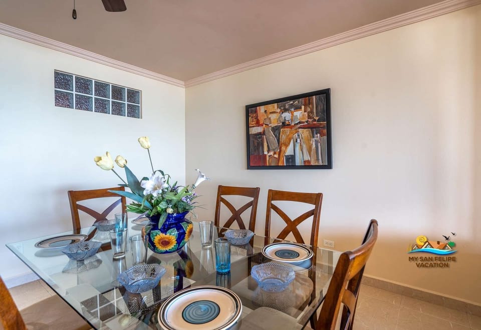 villas de las Palmas San Felipe Baja California beachfront condo - diner table
