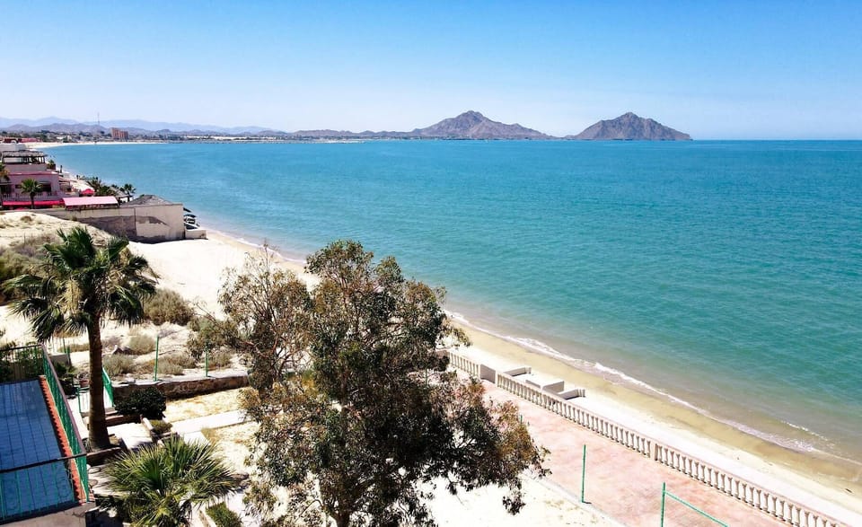 Las Palmas Condo 2 in Las Palmas San Felipe family friendly - beach to the right