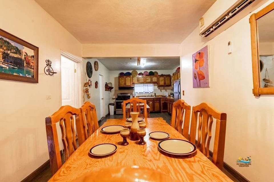 Gather around the dining table at Casa Oasis in downtown San Felipe BC MX — perfect for group meals.