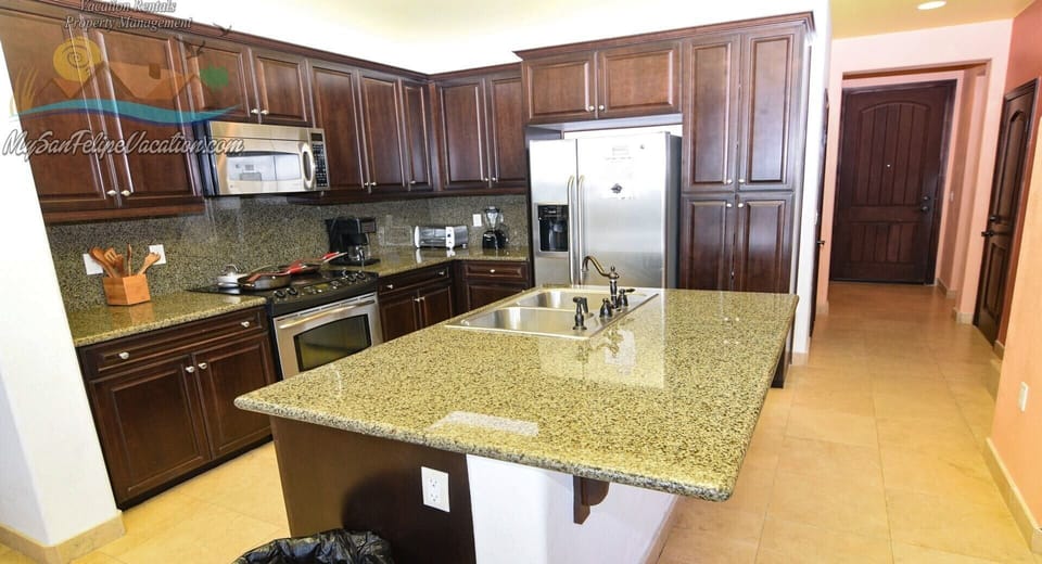 El Dorado San Felipe Baja Rental Condo 37-2 - Kitchen Island