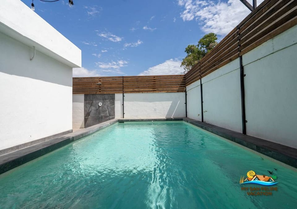Casa Tom in San Felipe Downtown rental home - swimming pool close up