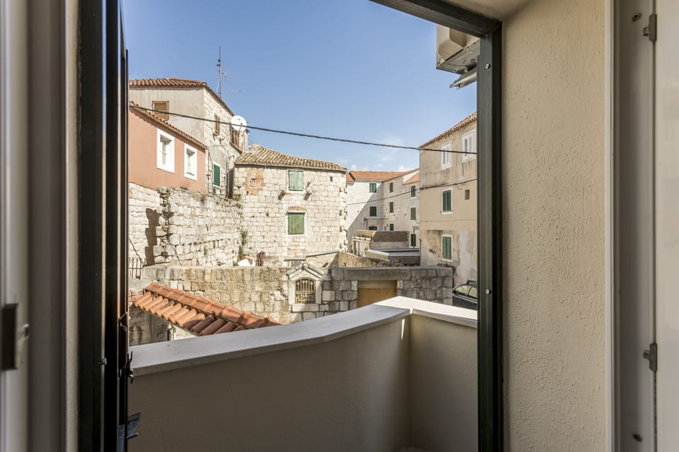 Balcony.