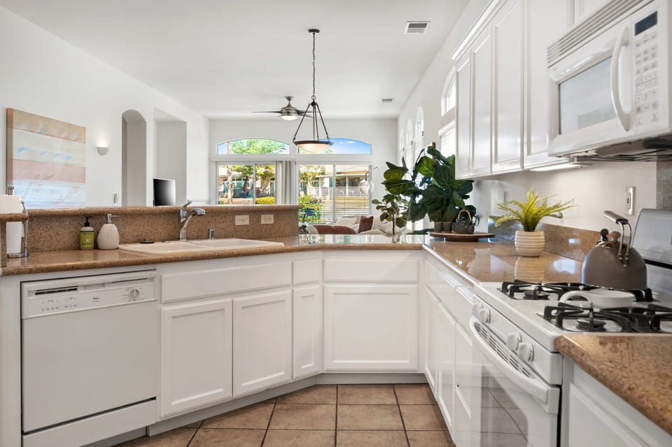 Spacious Kitchen