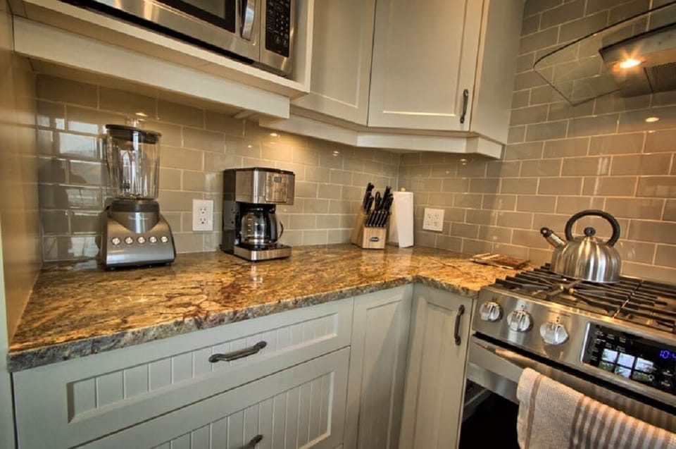 Gourmet kitchen, well stocked.