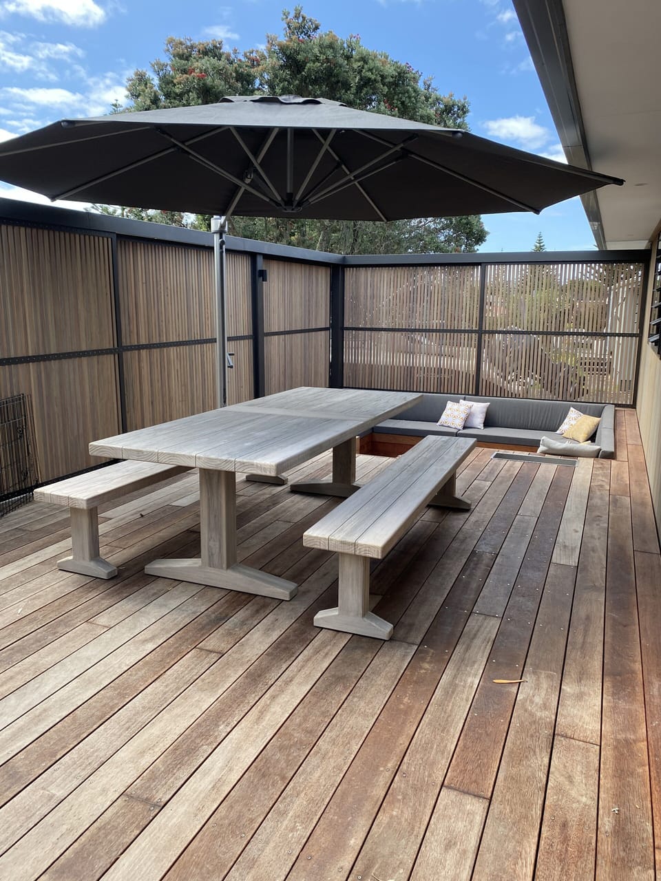 Outdoor dining