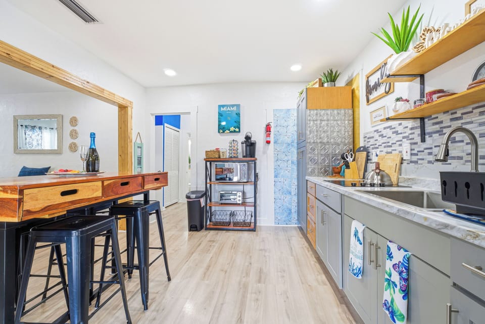 Fully Equipped Kitchen & Spacious Dining area for great entertainment 