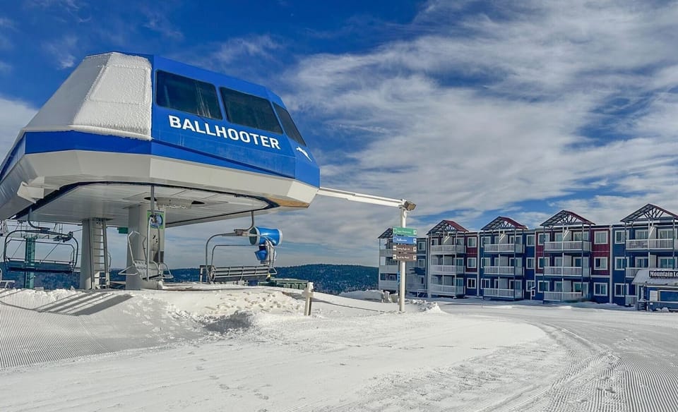 Right outside the unit, this is Ballhooter (the main Snowshoe lift, centrally located for the Village) where "rope drop" happens each day to open the skiing. 