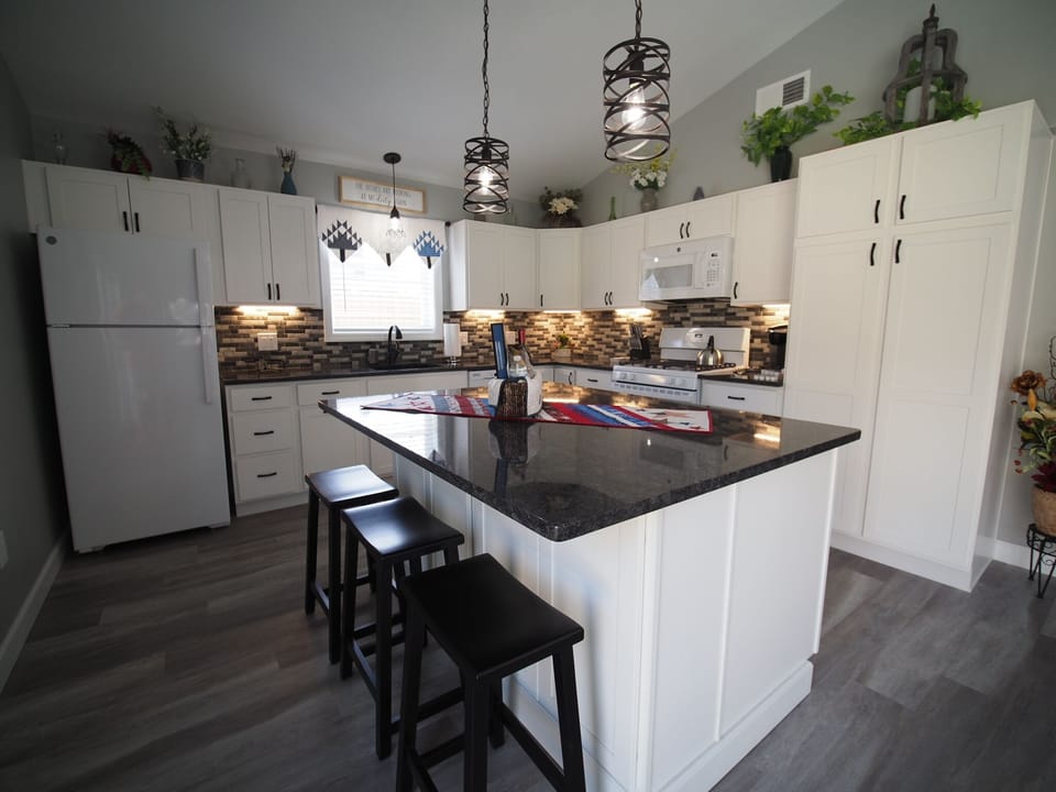 Additional Kitchen seating