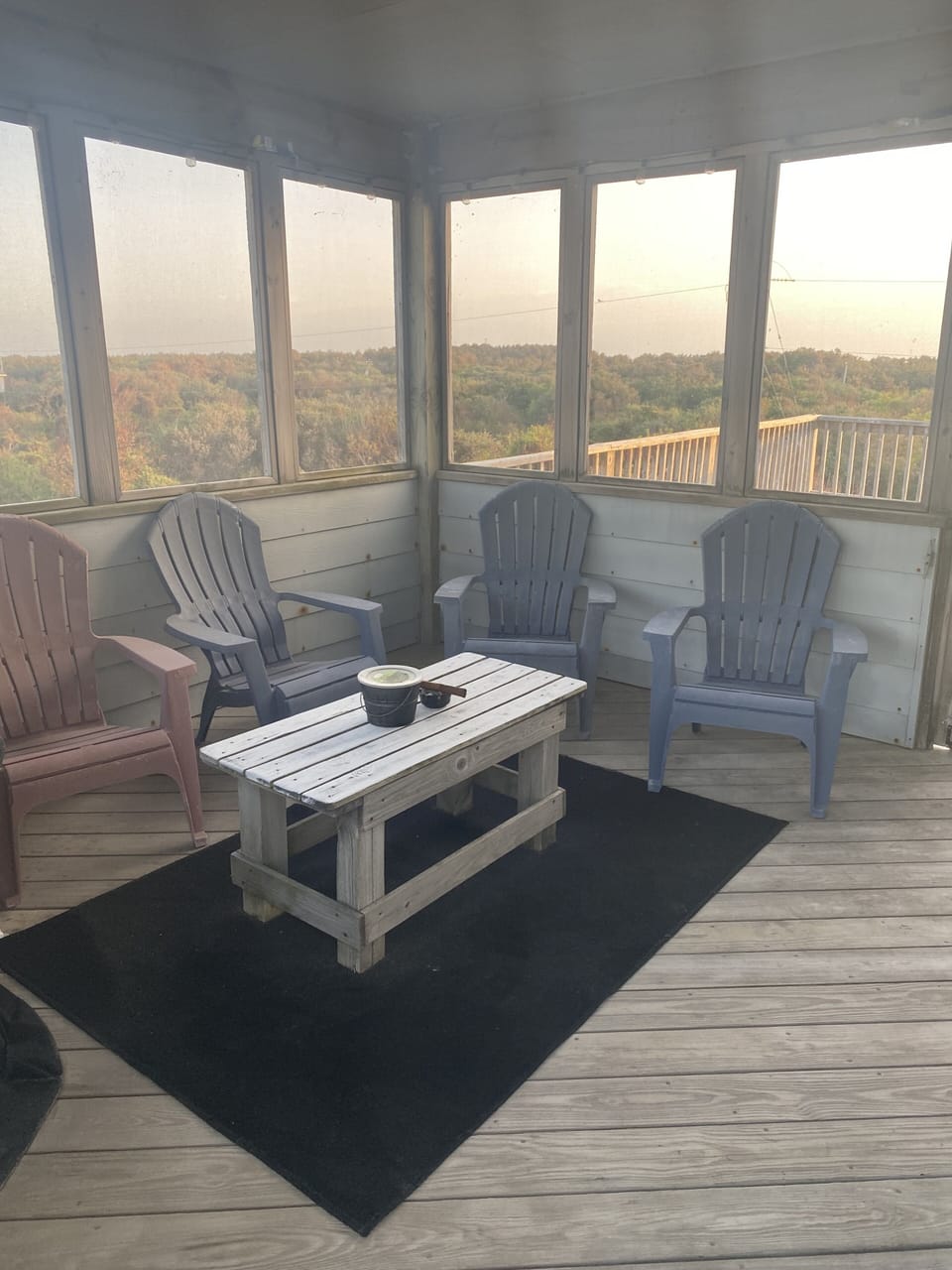 Screened in porch