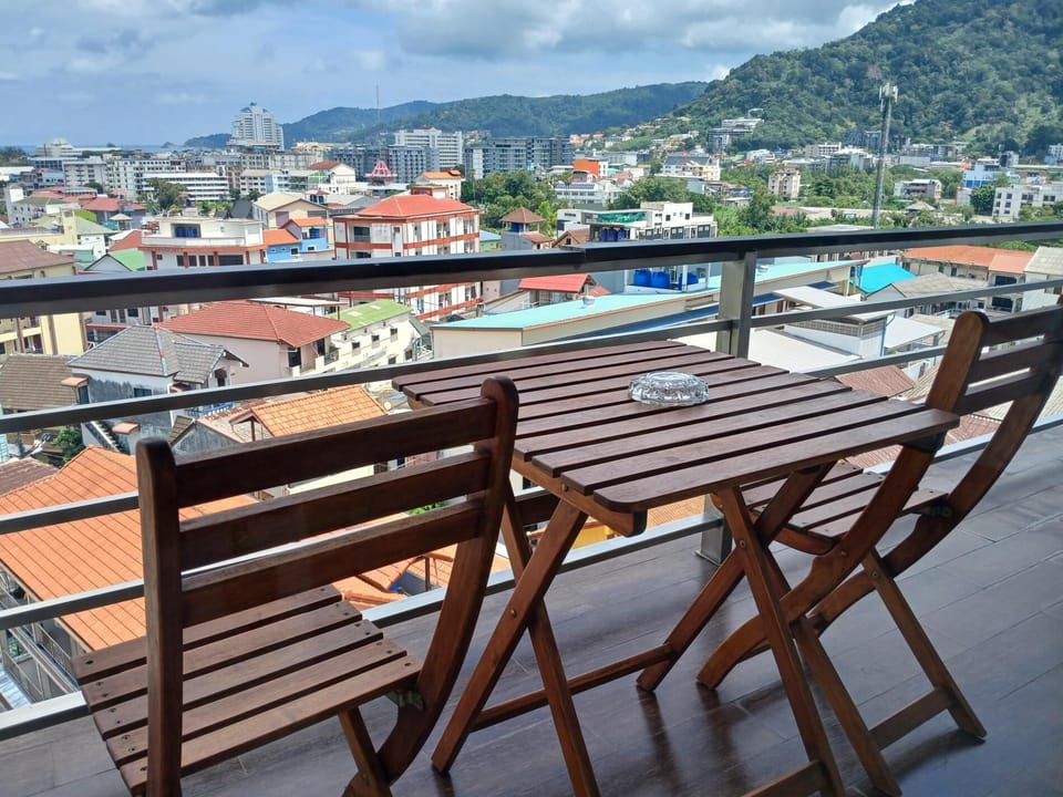 Patong sea view studio- condo with pool, parking (14990)