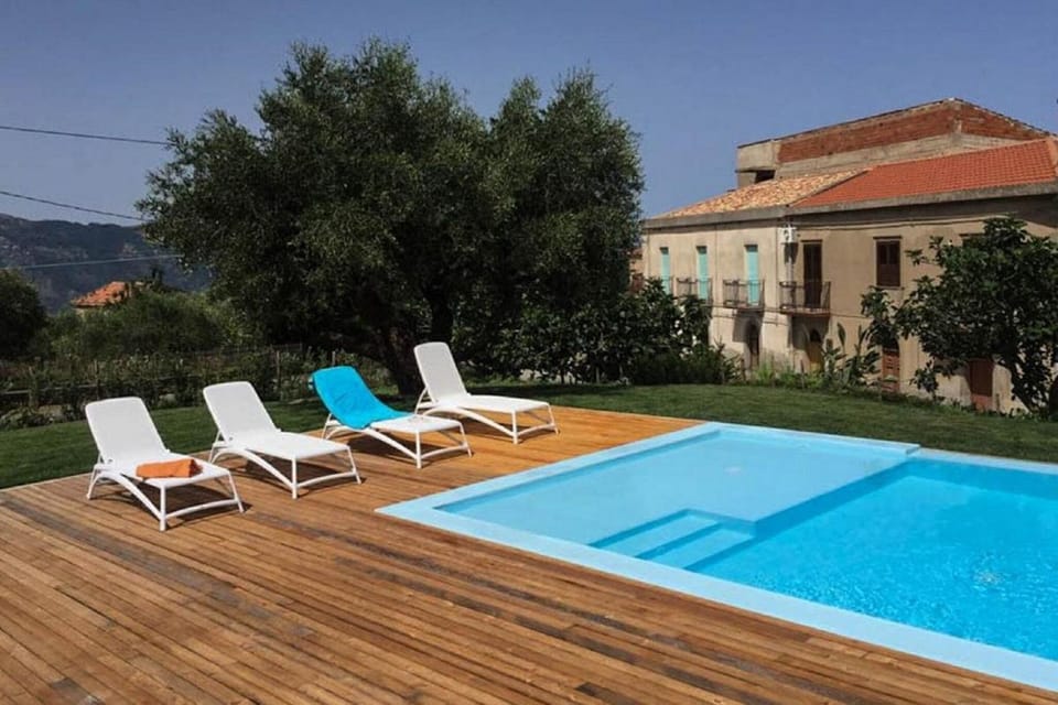 Holiday Home Swimming Pool