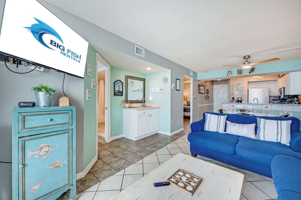 Bright Living Space with Ocean Views 🌊
