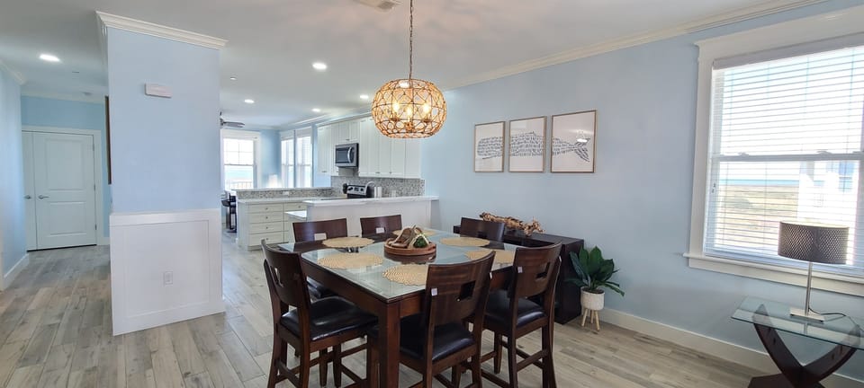 Kitchen and dining room.