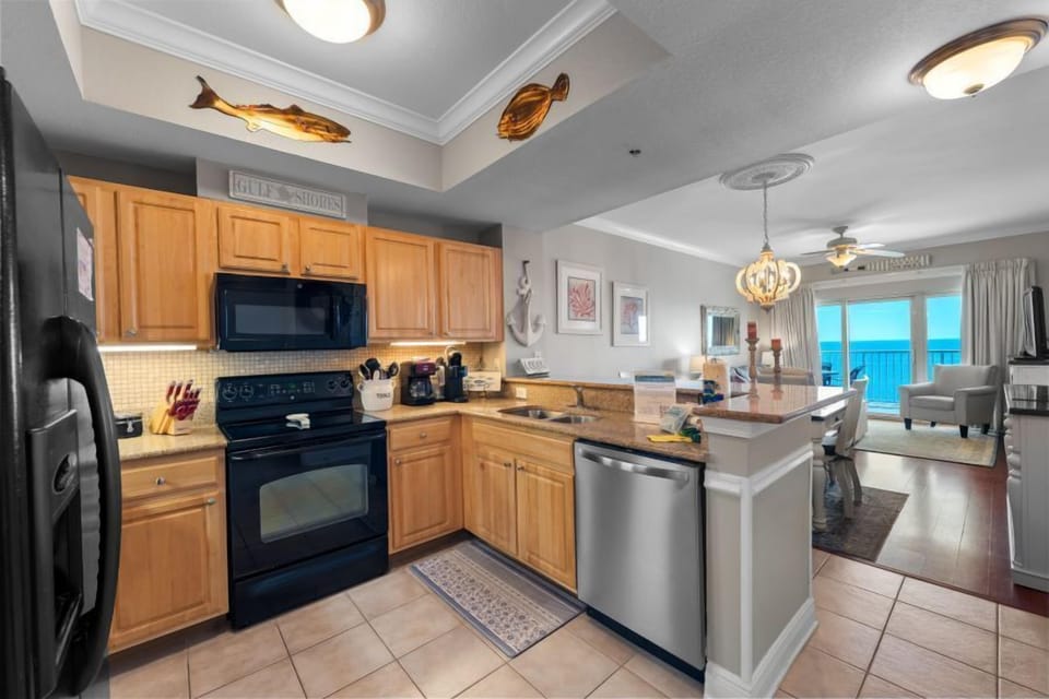 Crystal Tower 1308 Kitchen