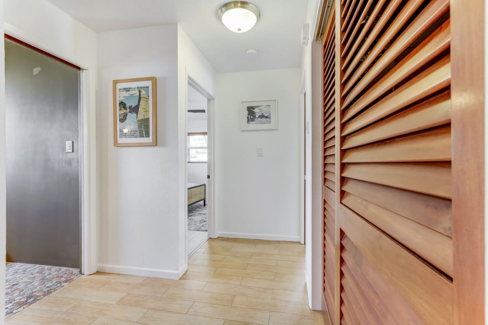 Hallway leading to third bedroom
