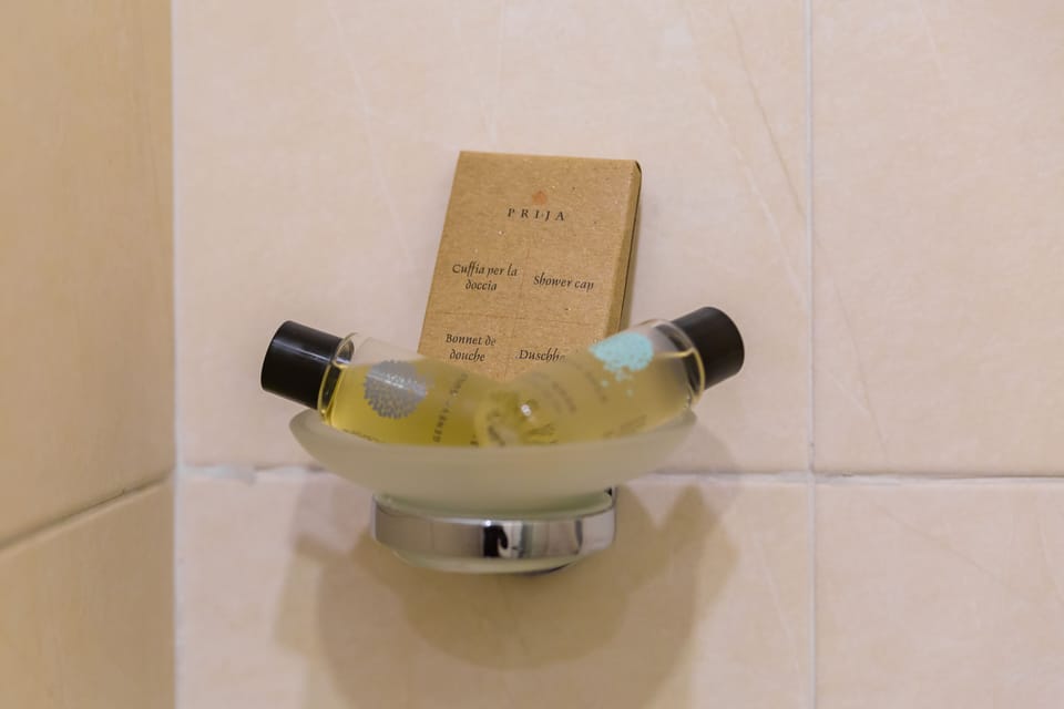 Bathroom amenities