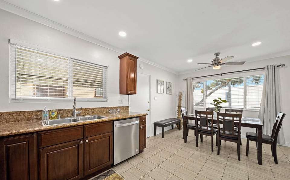 No need to handwash your dishes. Throw them in the dishwasher before you go!