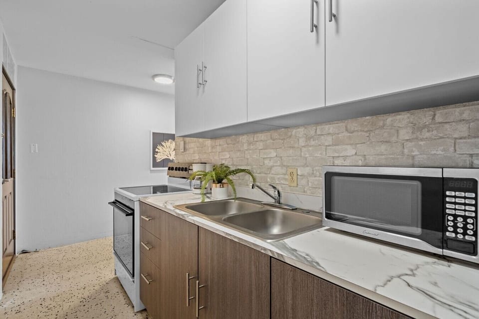 Fully equipped kitchen for easy breakfasts, snacks, and longer stays