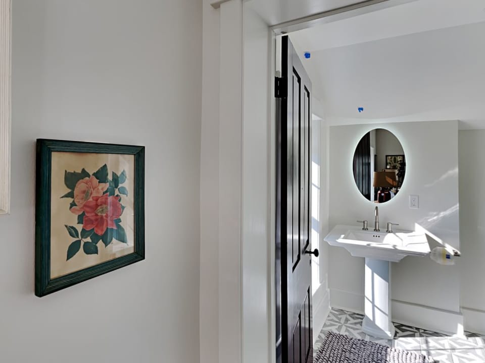 Upstairs Master Bath