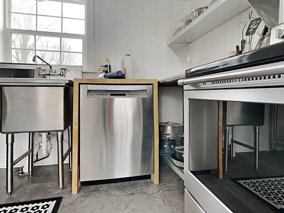 Caretaker Cottage Kitchen