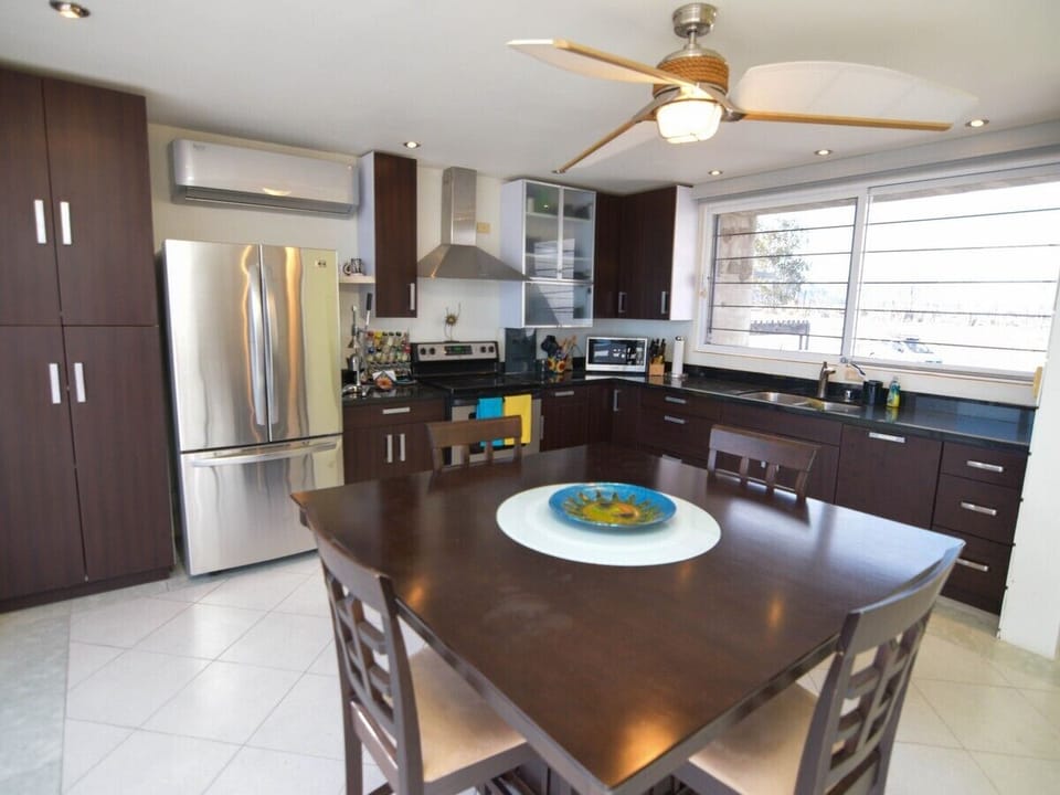 Vacation rental San Felipe Baja Mexico - Kitchen area - dingin table