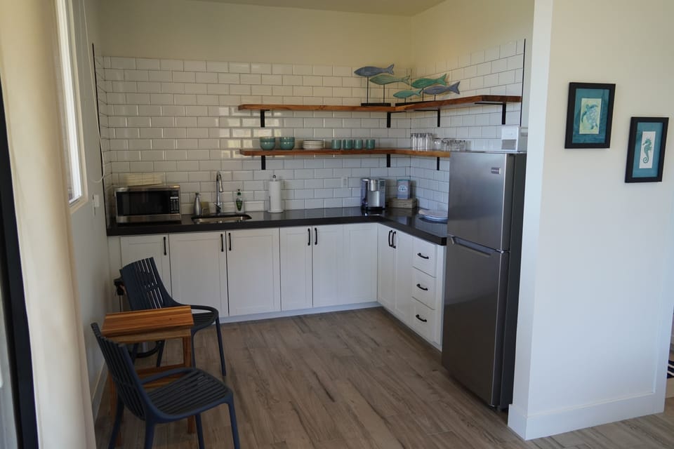 Casita Kitchenette with Microwave and Refrigerator 