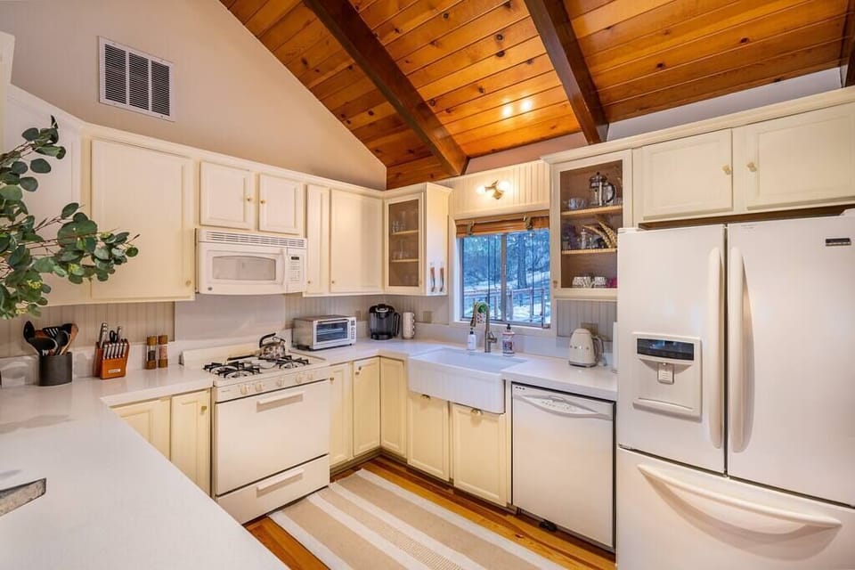 Plenty of space for gourmet cooking