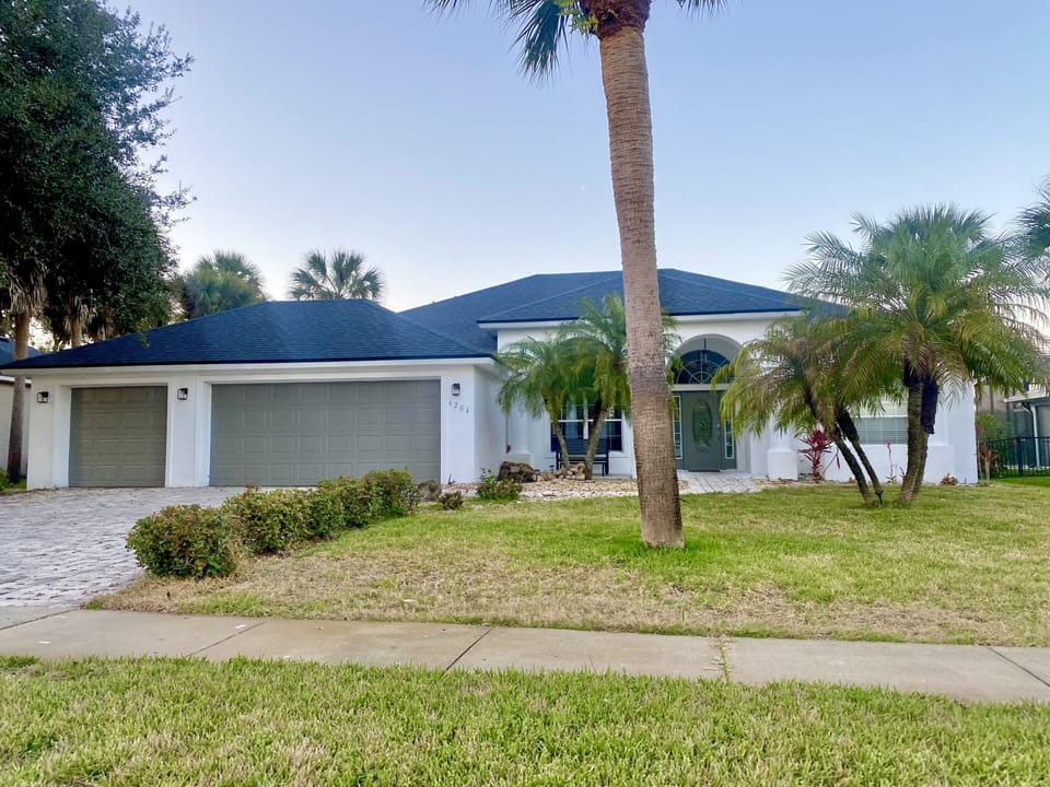 Front of the house view. 