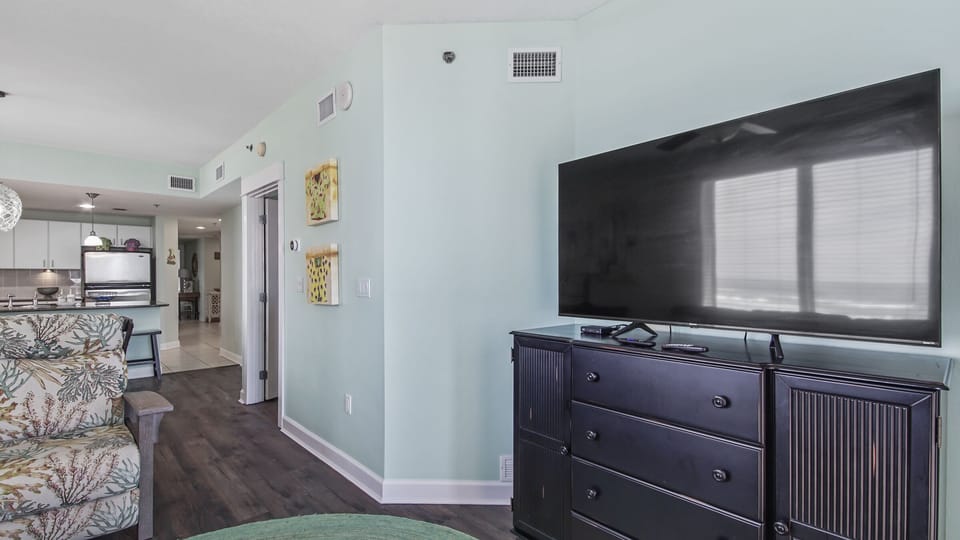 Bright and open living space - Smart Big screen TVs