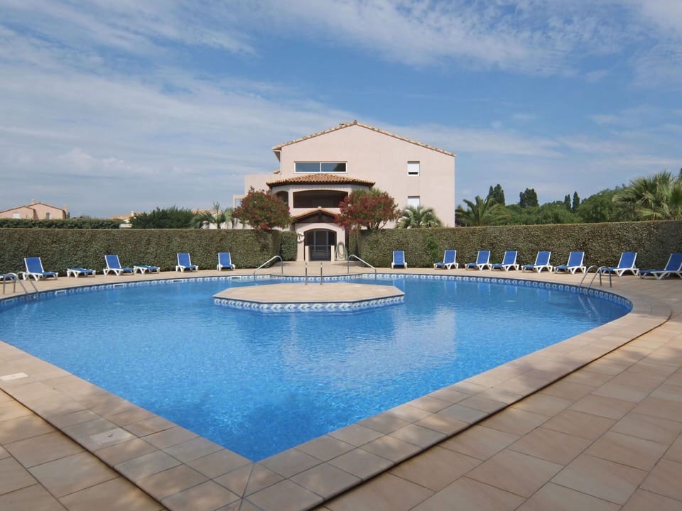 Water, Sky, Cloud, Property, Swimming Pool, Azure, Shade, Tree, Rectangle, Leisure
