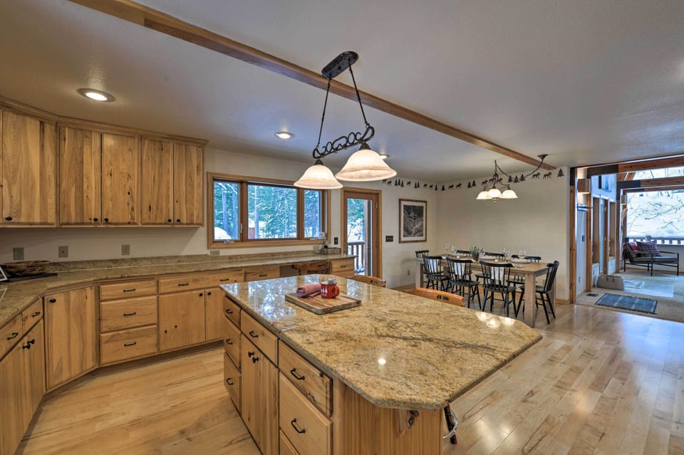 Kitchen | Fully Equipped
